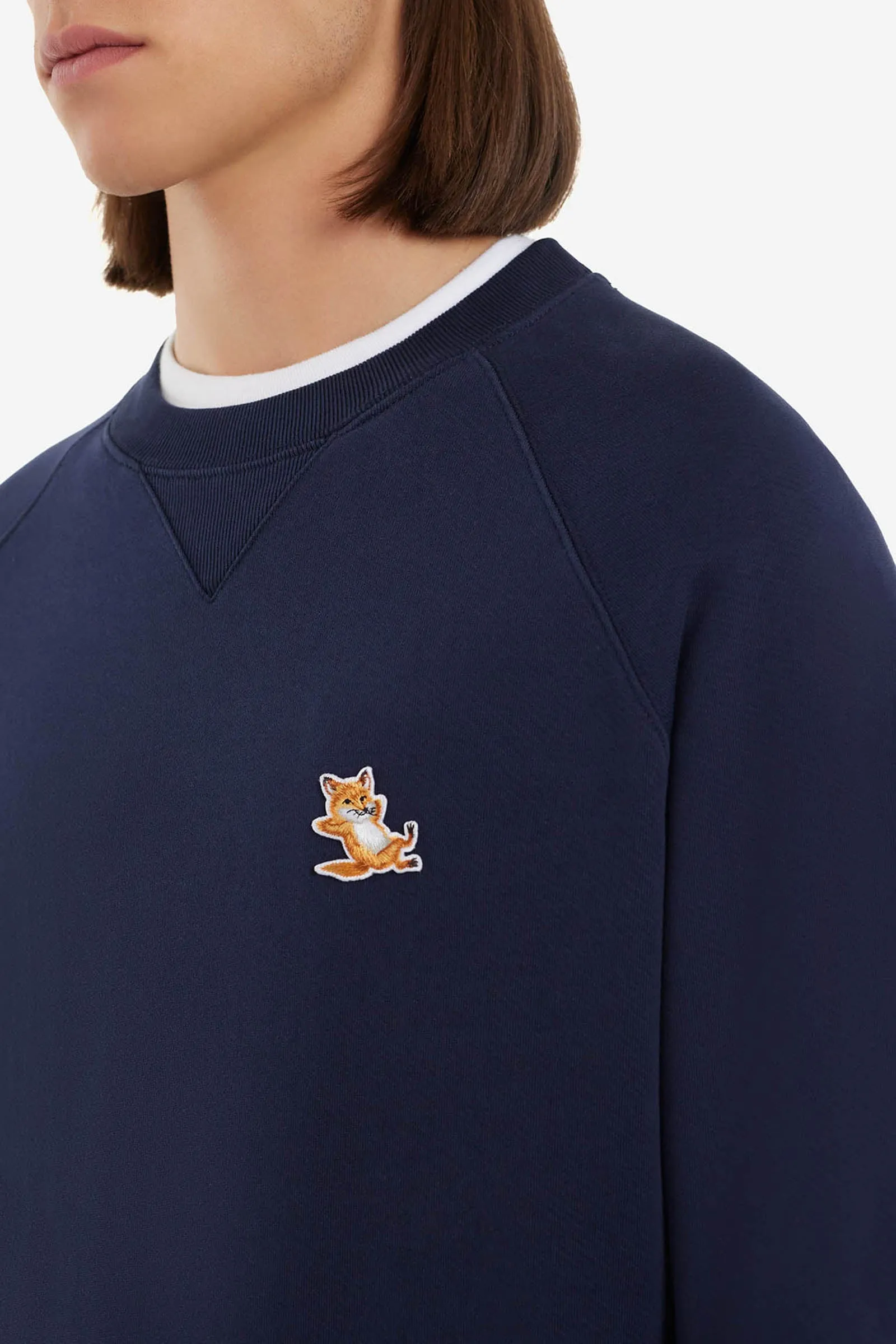 CHILLAX FOX PATCH CLASSIC SWEATSHIRT<BR/>