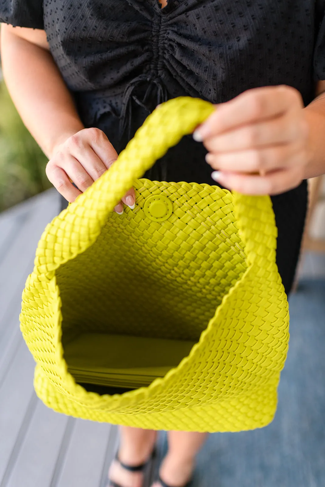 Genesis Woven Tote in Citron