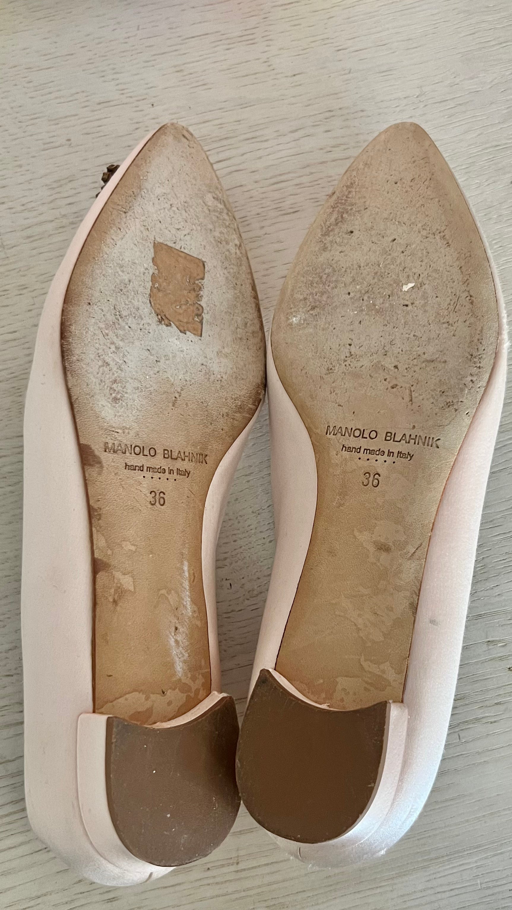 Manolo Blahnik Hangisi Flats