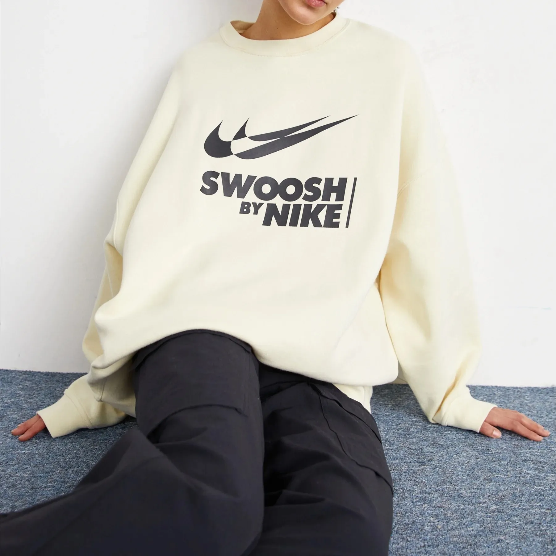 Nike  |Sweat Logo Hoodies & Sweatshirts