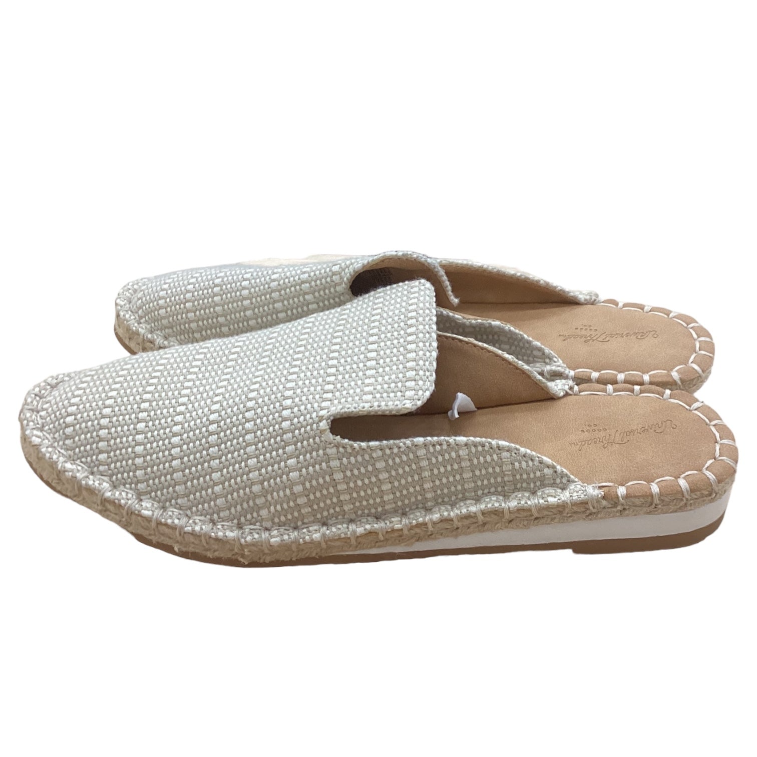 Shoes Flats By Universal Thread  Size: 7