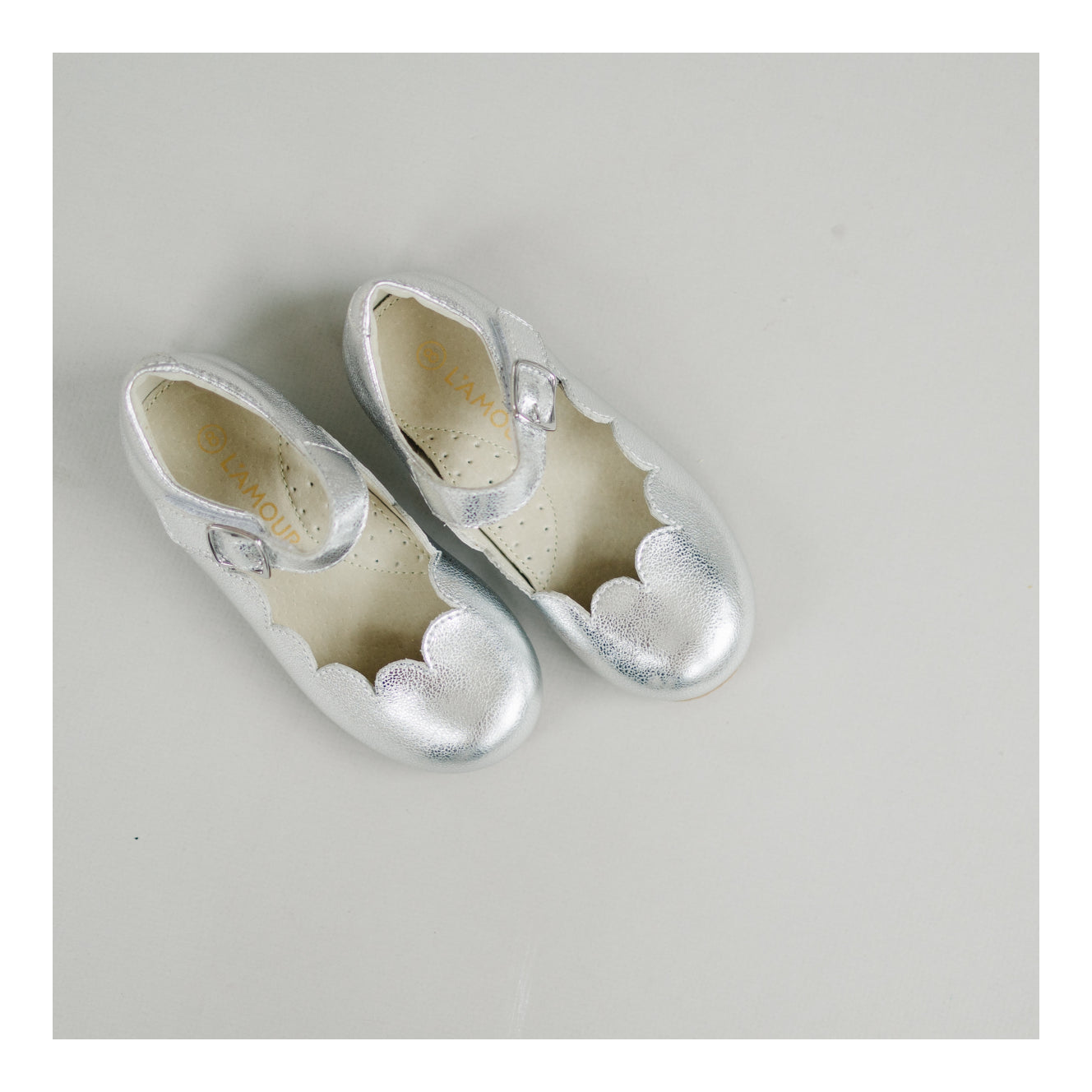 Sonia Scalloped Flat